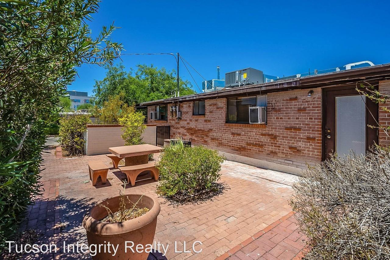 12301242 E. Drachman St. 13231325 N. Mountain Ave. Apartments in