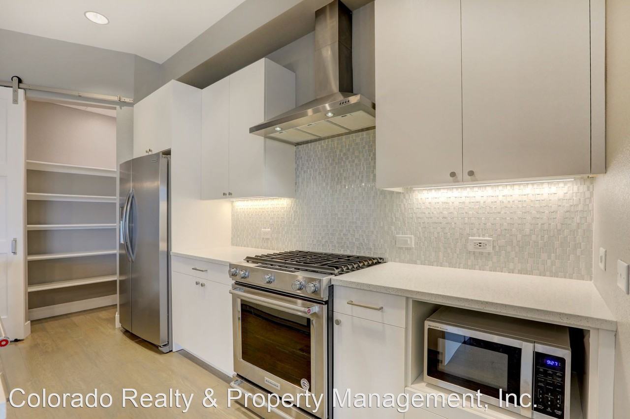 4885 S Monaco Street - Photo 3 of 41
