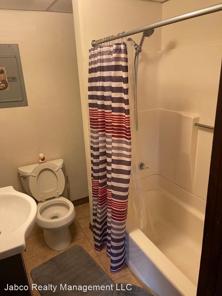 124-128 South HarrisonRoad - Photo 2 of 8