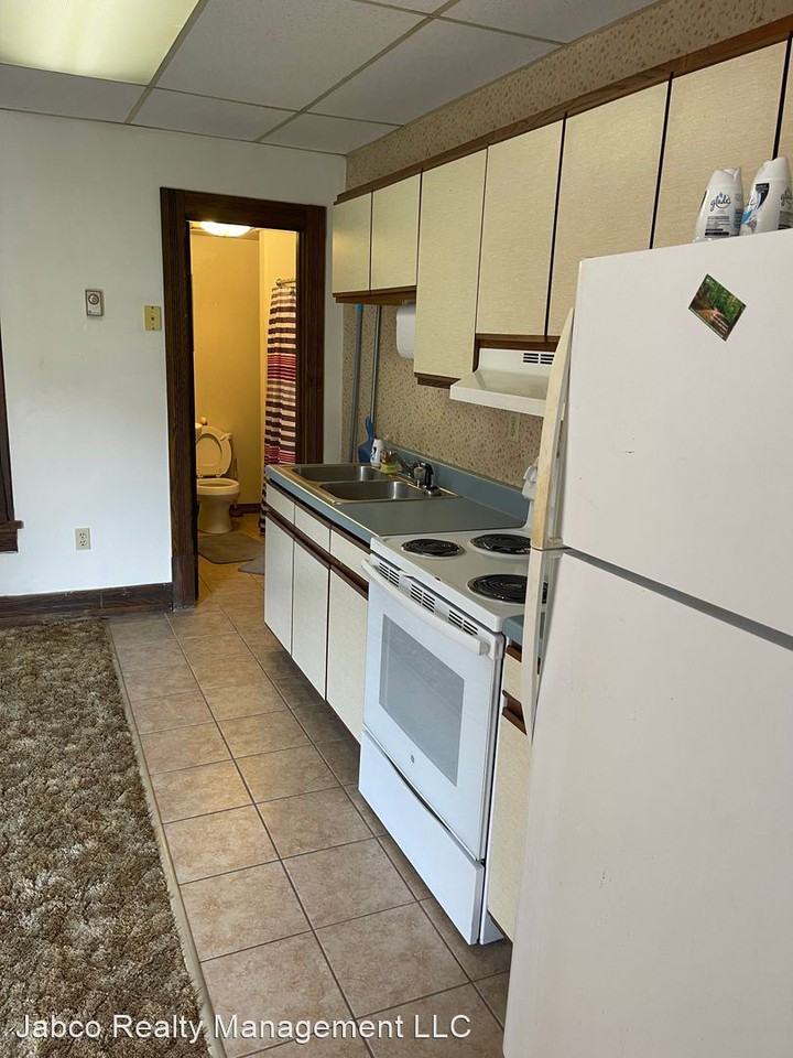 124-128 South HarrisonRoad - Photo 3 of 8