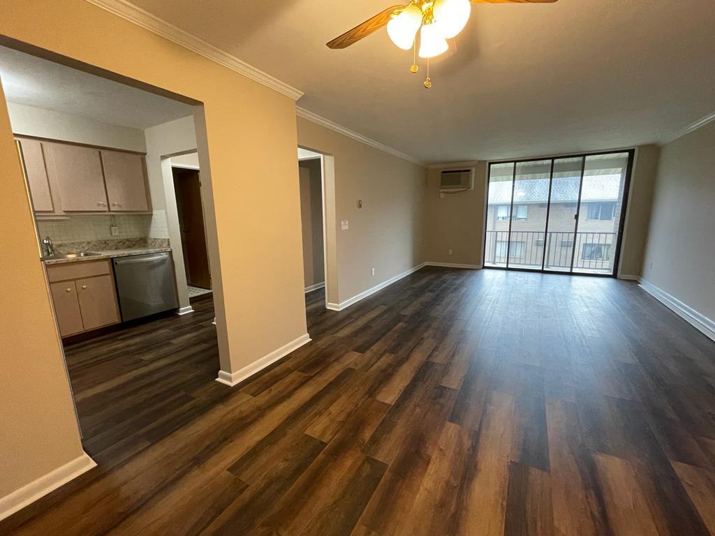 462 462 B Liberty Street Apt 307 - Photo 2 of 8