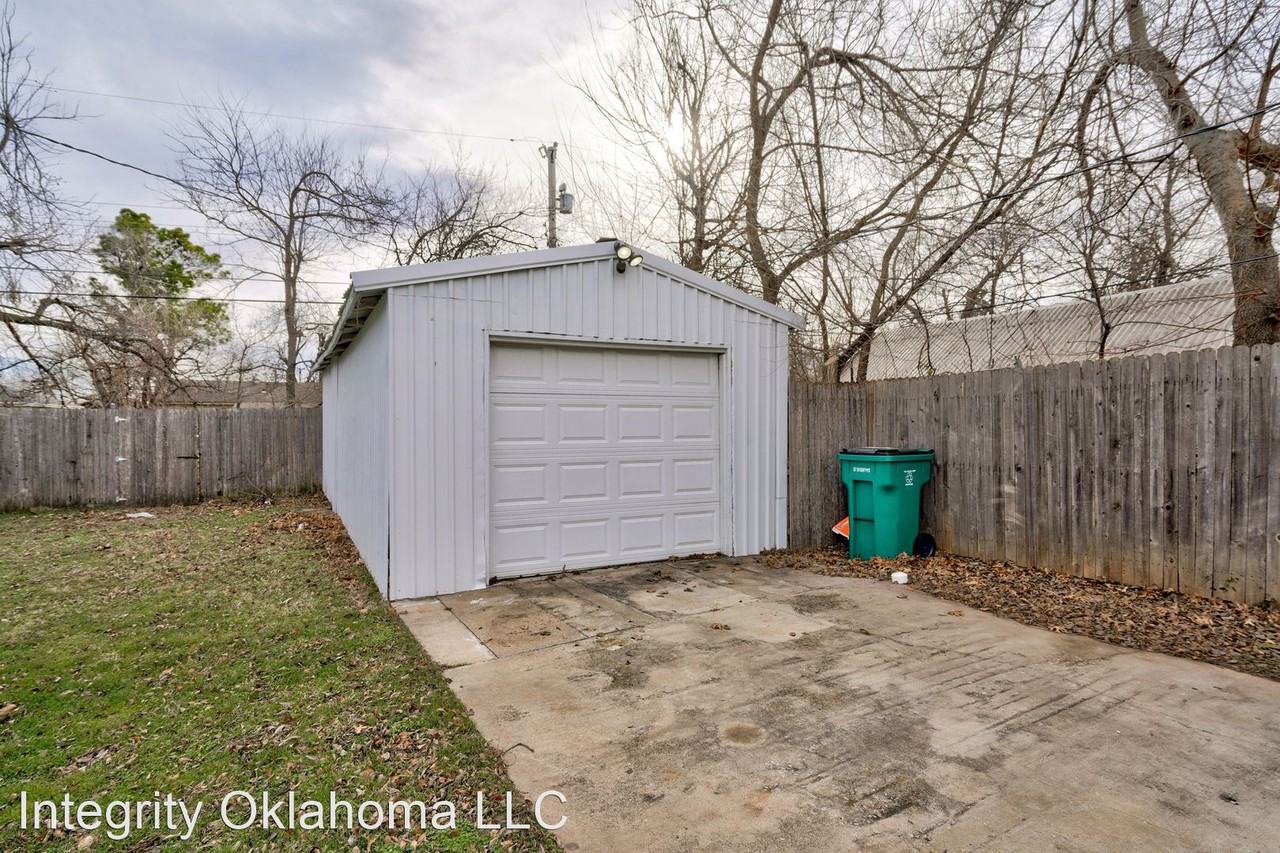 3224 Sw 47th St - Photo 2 of 29