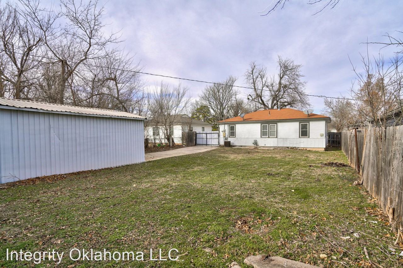 3224 Sw 47th St - Photo 3 of 29