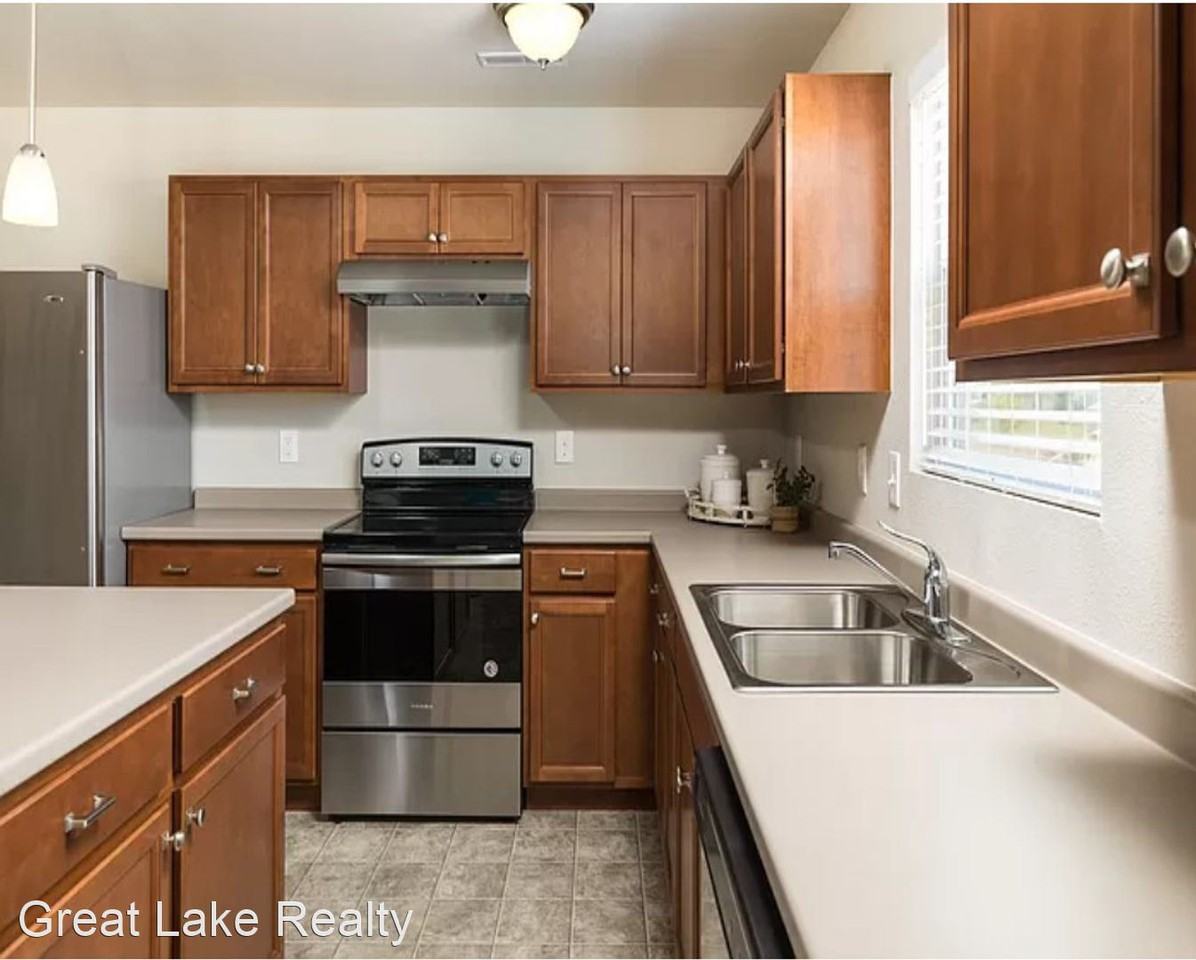 334 Saddlebrook Dr - Photo 2 of 32