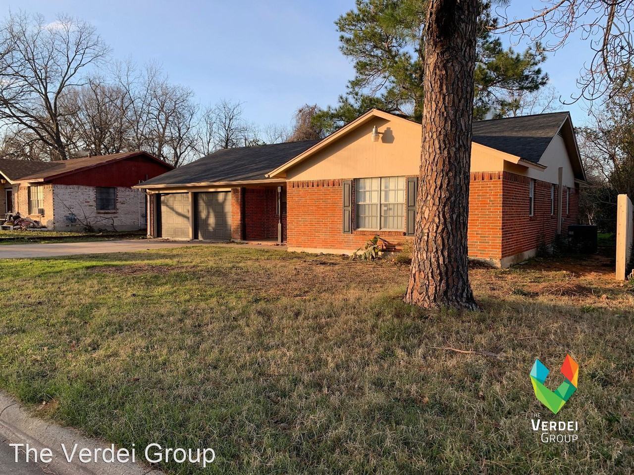 3809 Falcon Dr - Photo 2 of 19