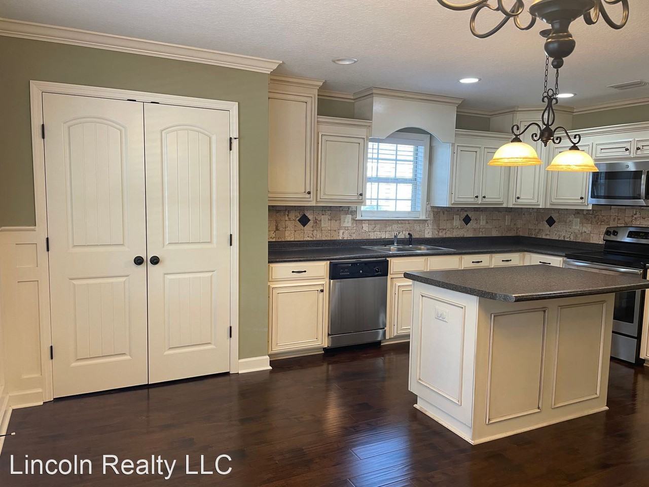 4894 Smokey Ln - Photo 3 of 13