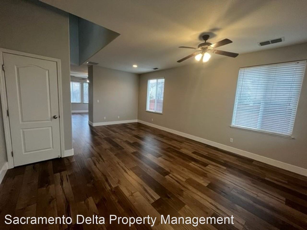 5133 Kankakee Dr - Photo 2 of 22