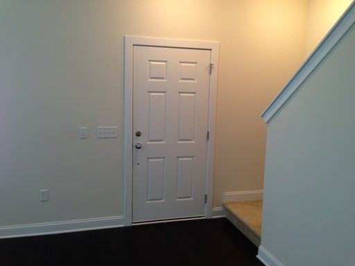 439 Sablewood Dr - Photo 2 of 13