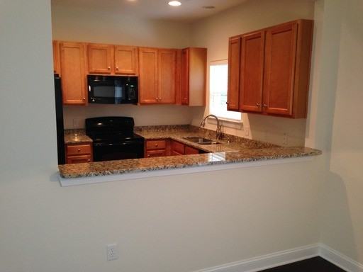 439 Sablewood Dr - Photo 3 of 13