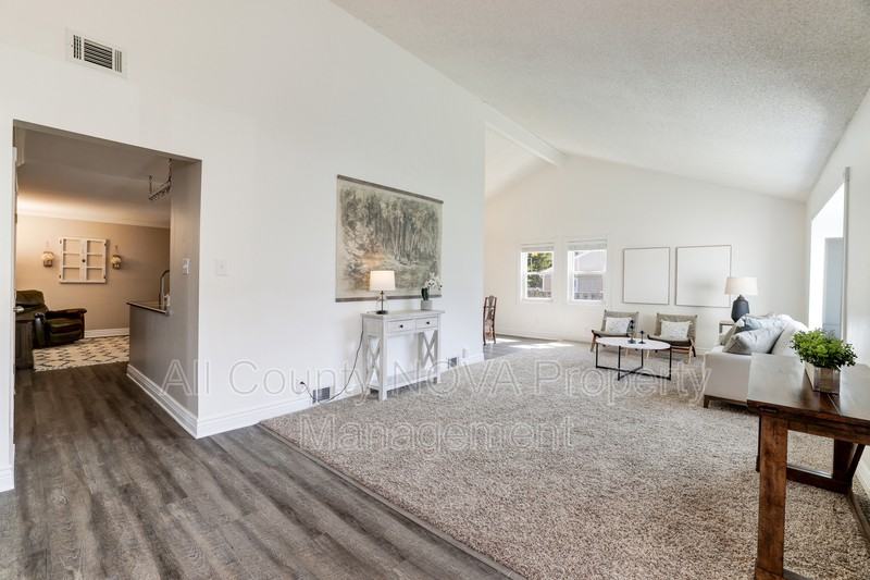 236 E Juniper Ave - Photo 2 of 45
