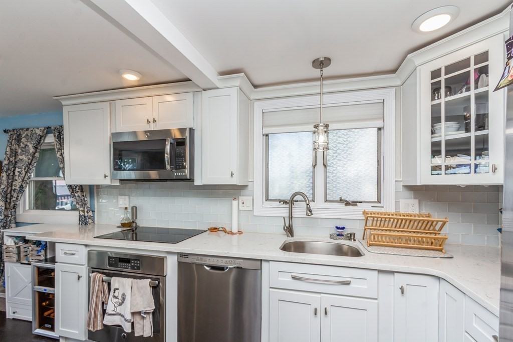 71 Spring St - Photo 2 of 21