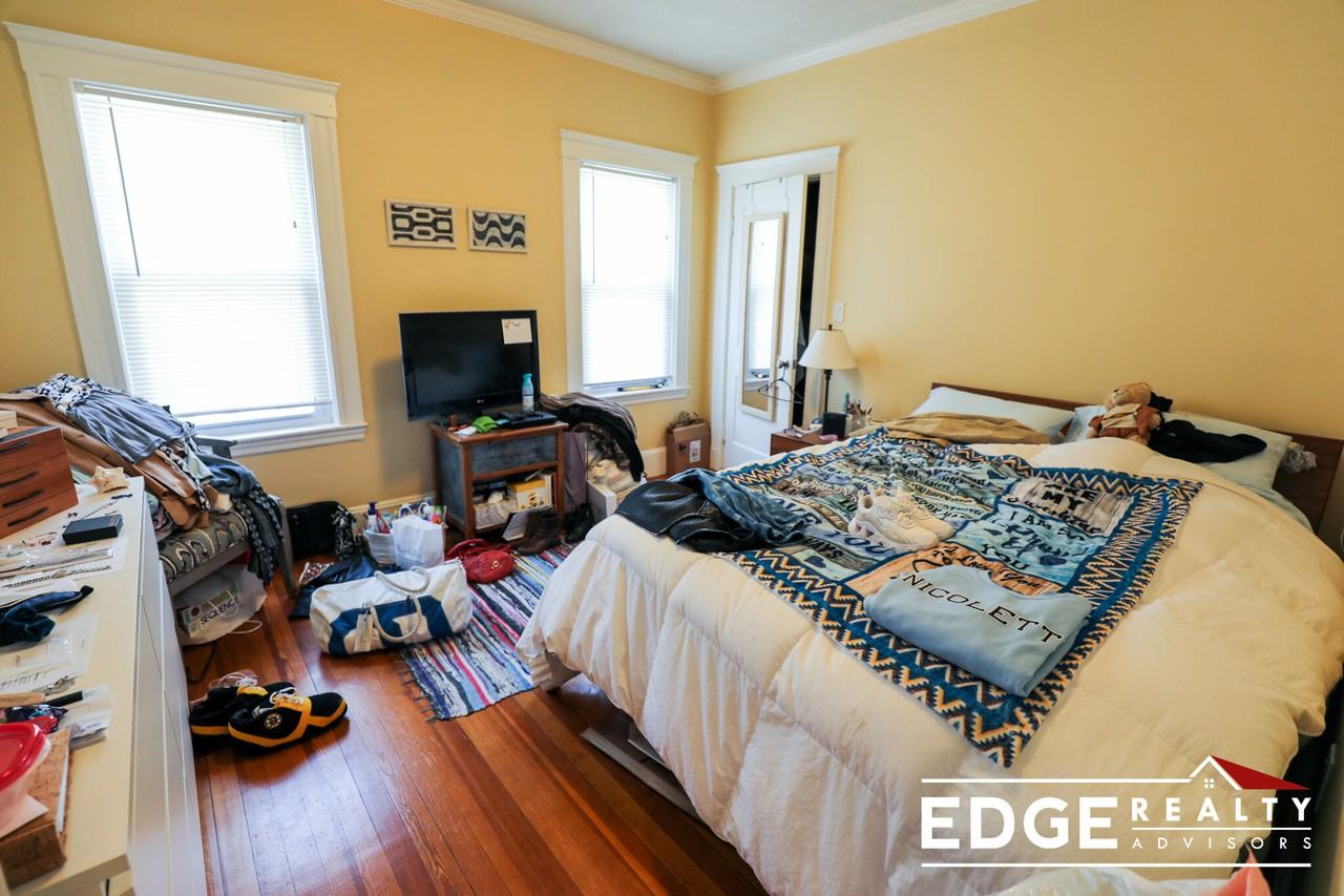 148 Langdon Ave #2 - Photo 5 of 13