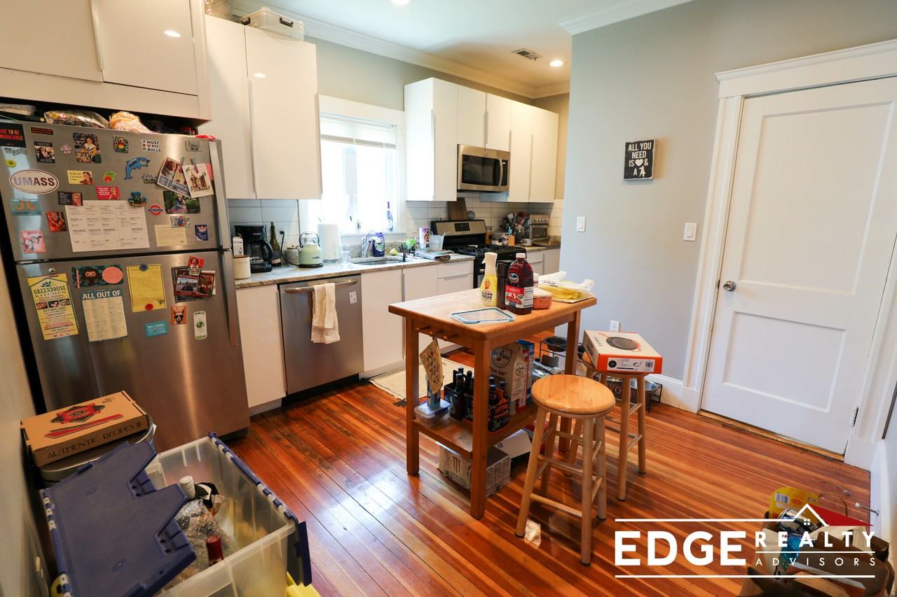 148 Langdon Ave #2 - Photo 7 of 13