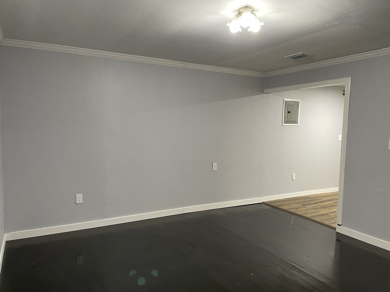 401 S Booker St - Photo 5 of 17