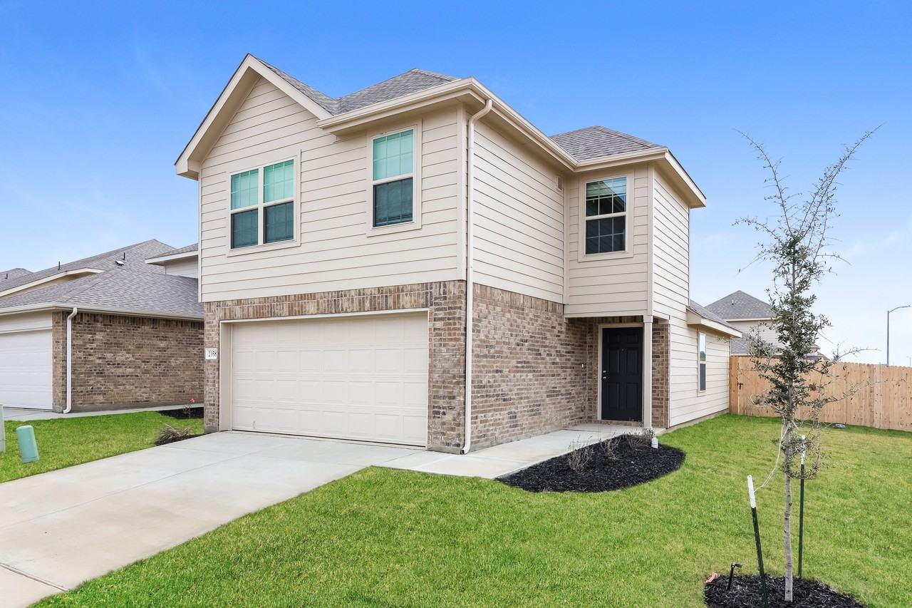 2358 Redlove Dr - Photo 3 of 12