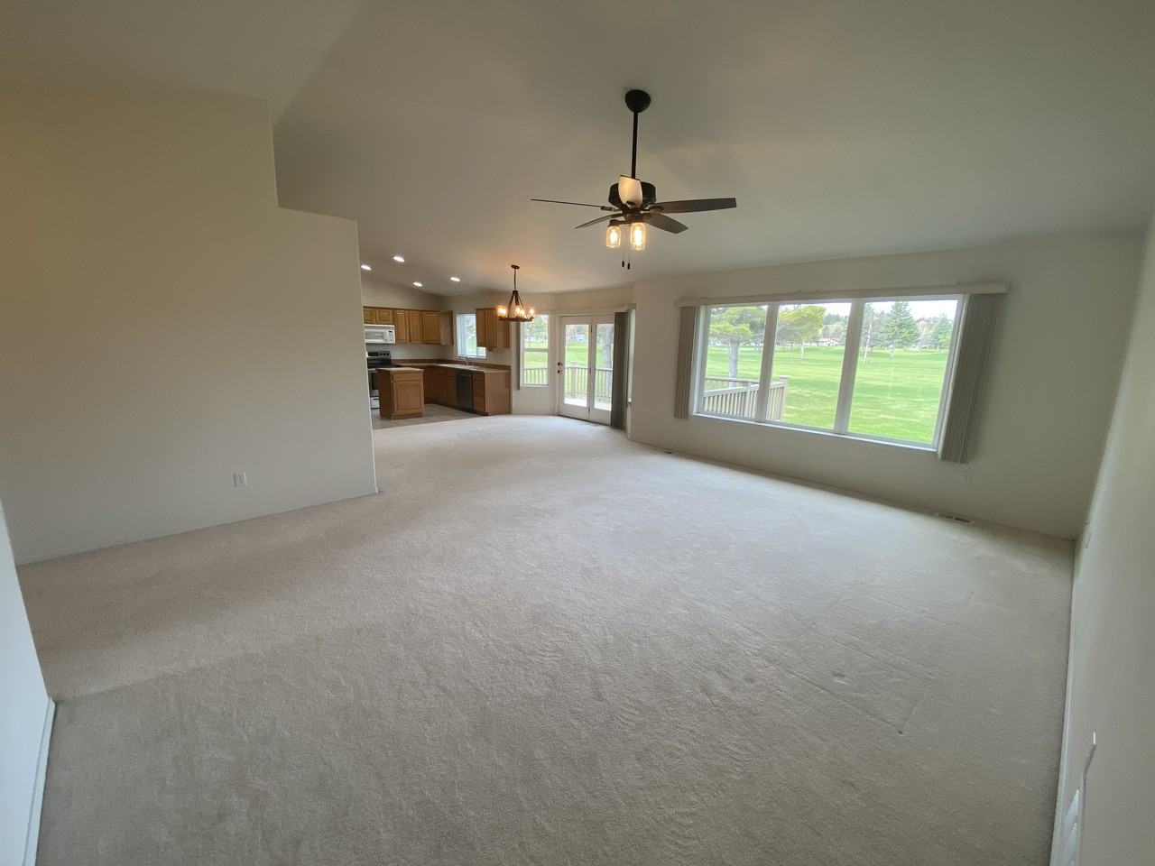 74 E Nicklaus Ave - Photo 7 of 21