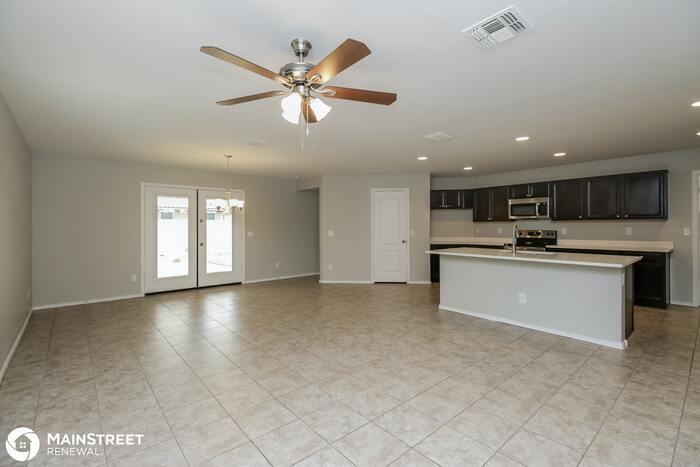 5050 E Halifax St - Photo 3 of 16