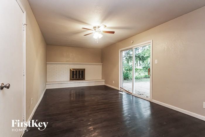 5507 Somers Dr - Photo 2 of 15