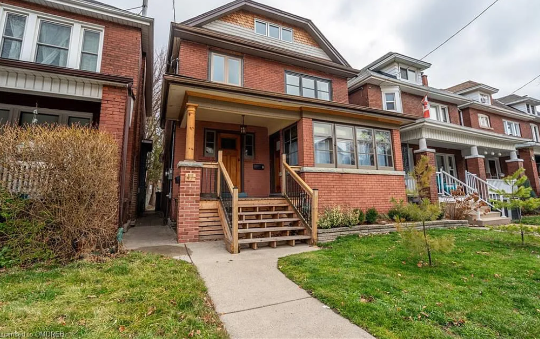 17 Barnesdale Avenue South #2