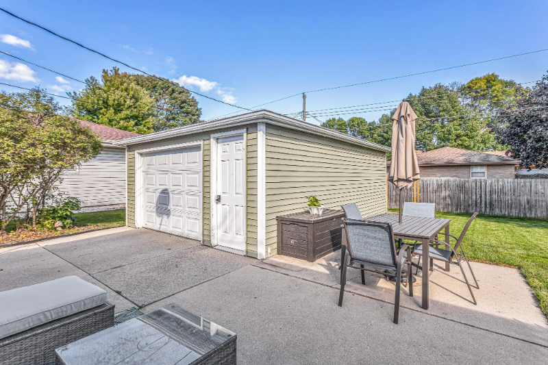 2027 N 28th St - Photo 3 of 12