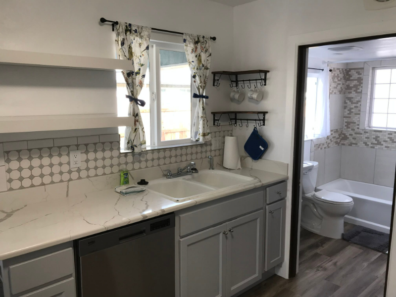 1430A 4th St Ne - Photo 3 of 16