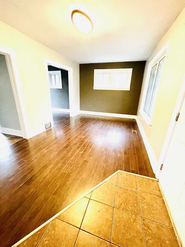 1433 Bruce Avenue Apartments 1433 Bruce Ave, Windsor, ON N8X 1X6 Zumper