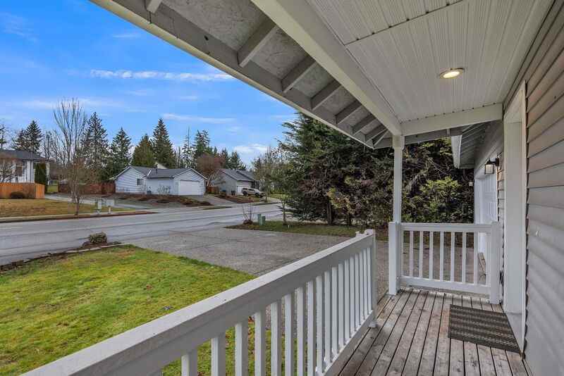 19022 Crown Ridge Blvd - Photo 2 of 28