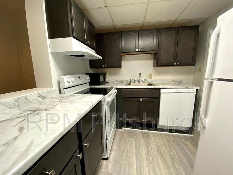 344 Amber St #2 - Photo 2 of 8