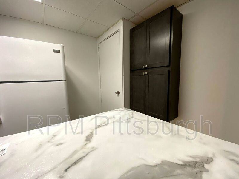 344 Amber St #2 - Photo 3 of 8