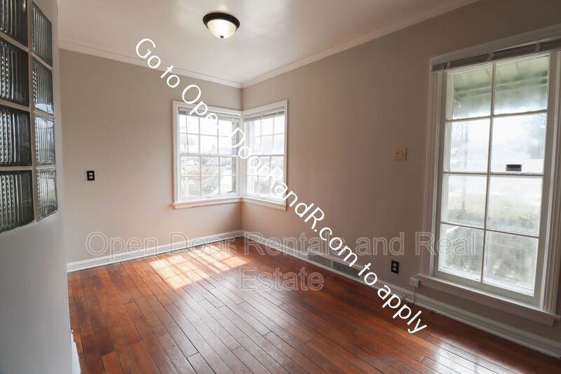 1621 E Rudisill Blvd - Photo 3 of 9