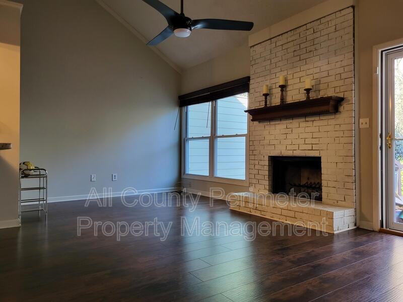 1731 Twin Brooks Dr Se - Photo 7 of 16