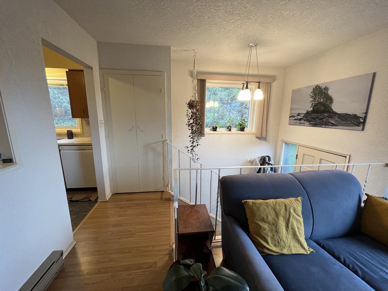 700 Daisy Ave - Photo 3 of 46