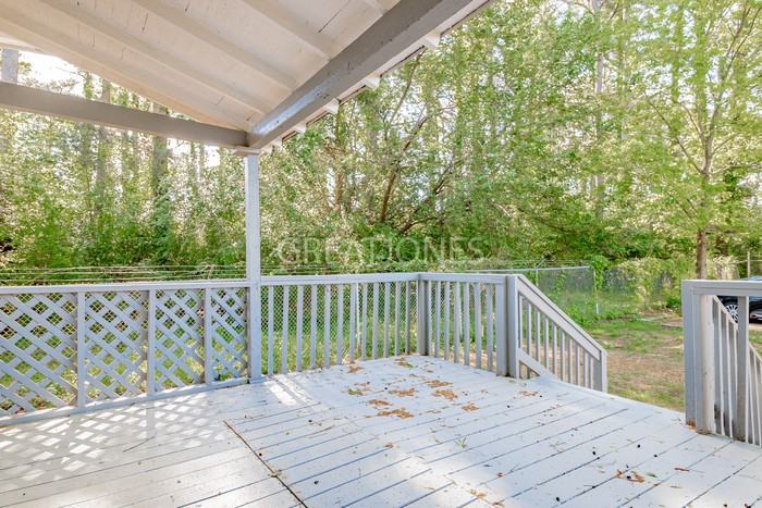 1000 3rd Ave - Photo 3 of 15