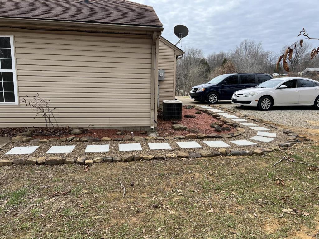 8643 Knottsville Mount Zion Rd - Photo 3 of 37