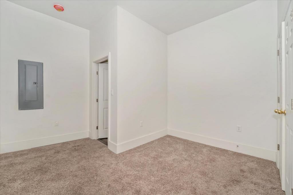 201 S Market St Frederick MD 21701 (Unit 1 Room B) - Photo 7 of 41