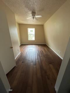 10236 W Sandell Ct - Photo 3 of 8