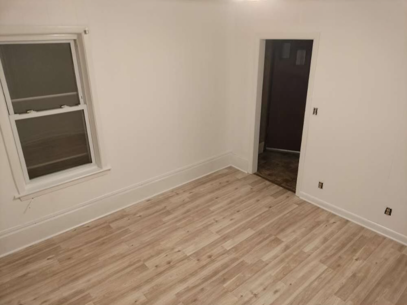 108 Charlton St #2L - Photo 2 of 10