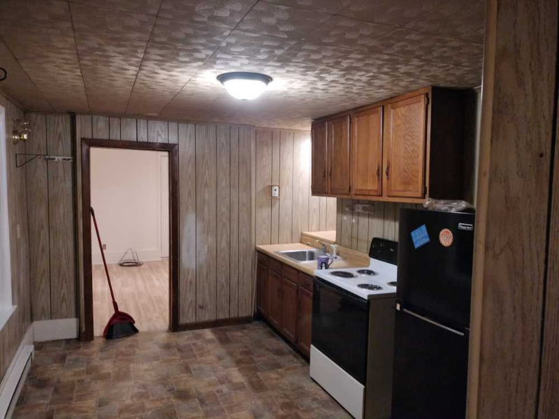 108 Charlton St #2L - Photo 3 of 10