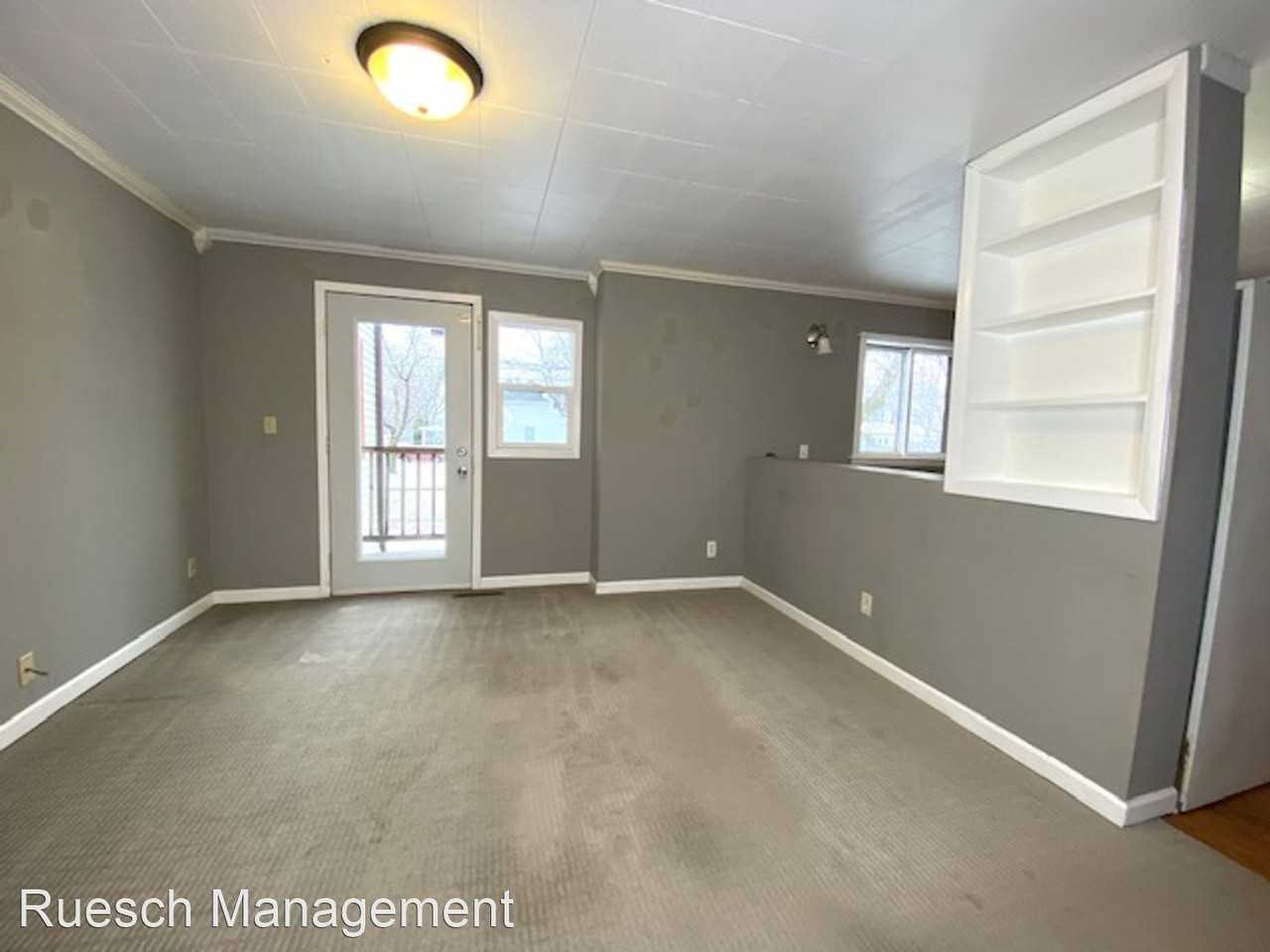 1380 Porlier St, - Photo 2 of 30