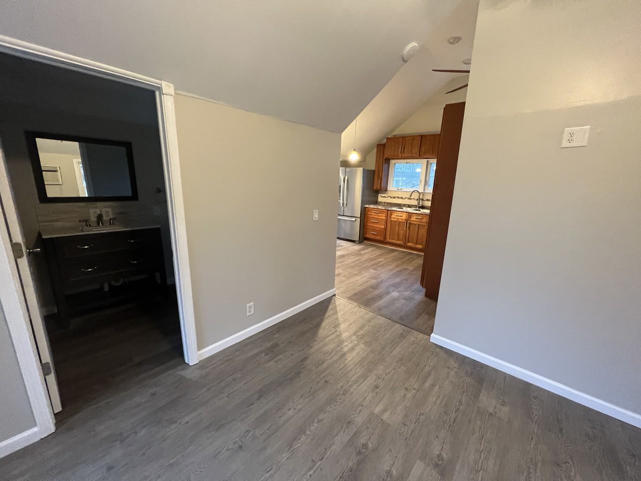 215 Chestnut St - Photo 3 of 13