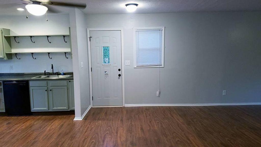 6409 Deming Ln #1 - Photo 3 of 10