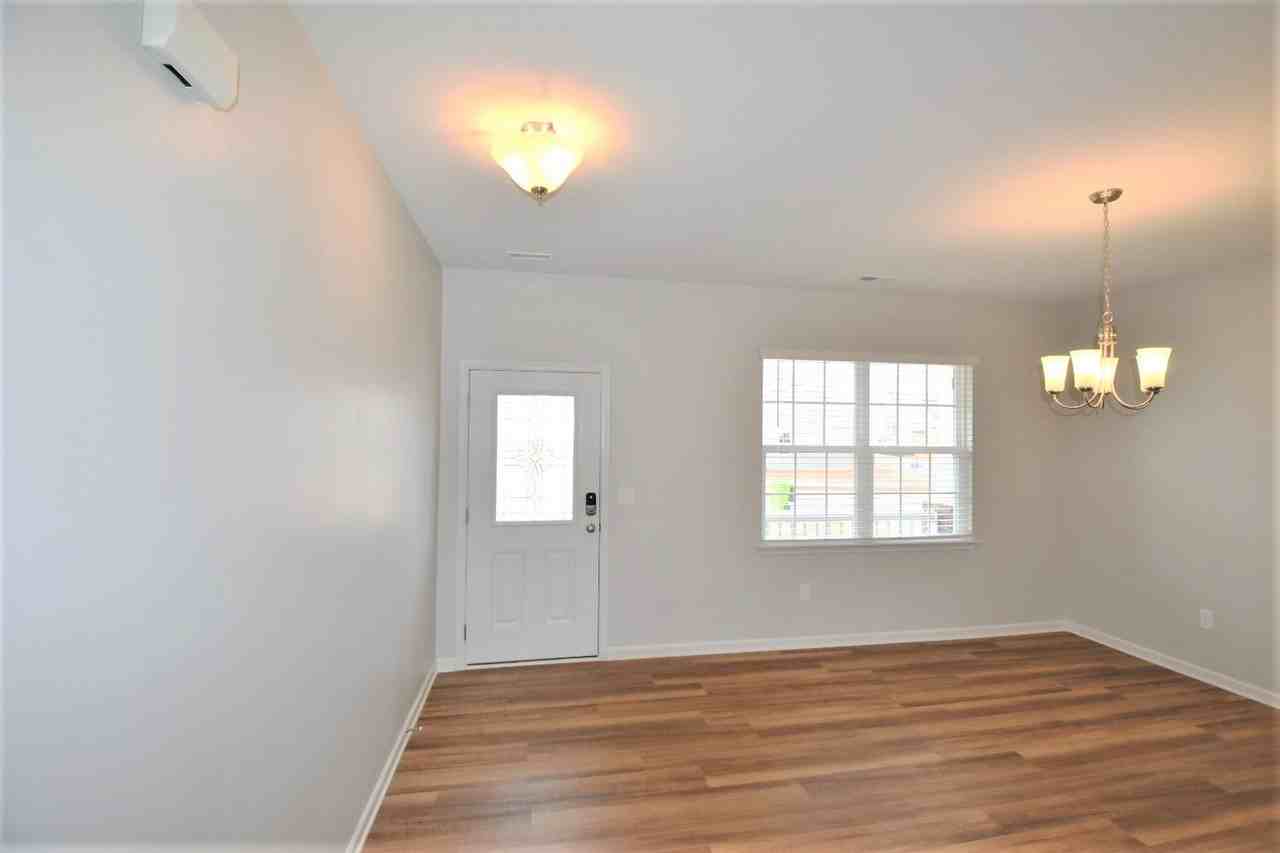 194 E Painted Way - Photo 2 of 10