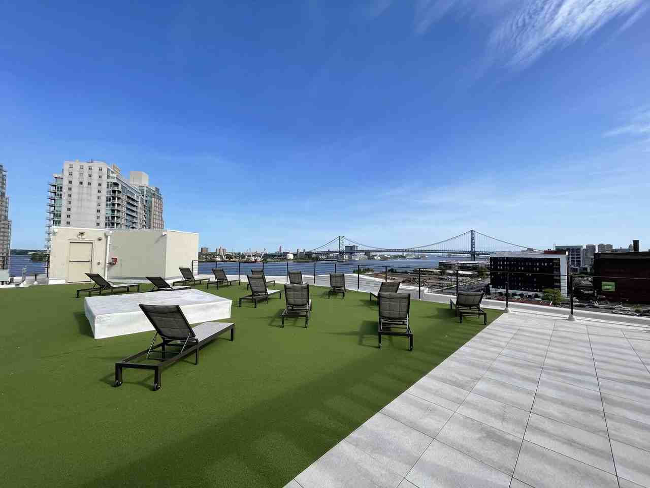 Residences at 1 Brown - Photo 7 of 8