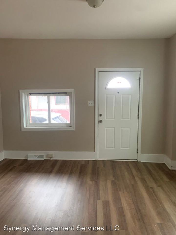 129 Ray St - Photo 3 of 25