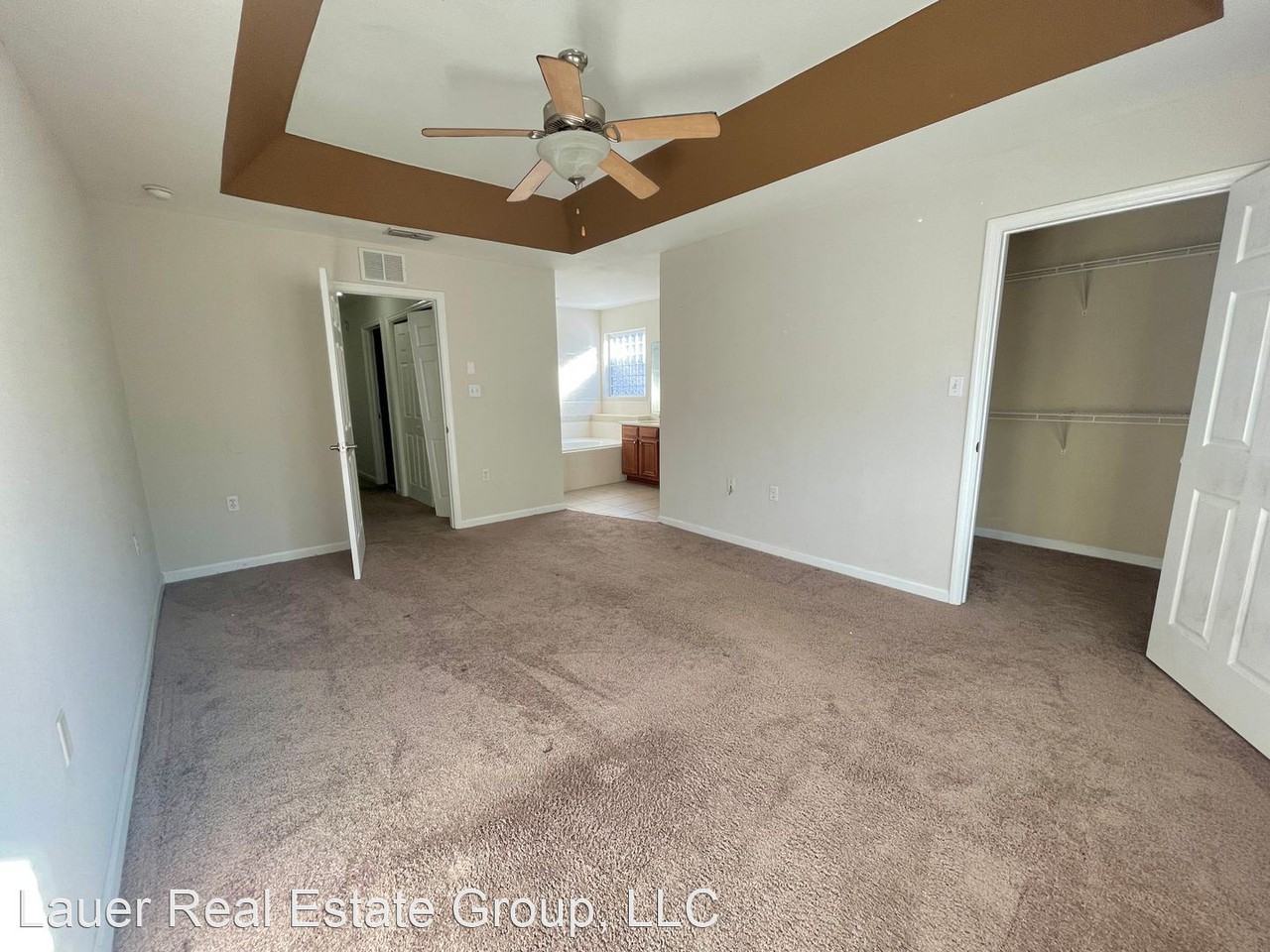 1320 Hendrix Rd - Photo 3 of 9