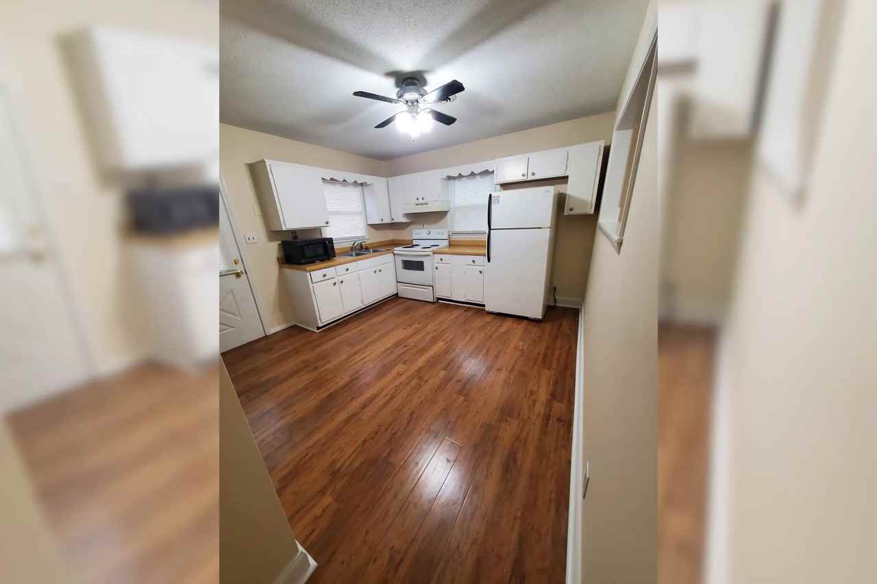 1713 Nelson Ave - Photo 3 of 6