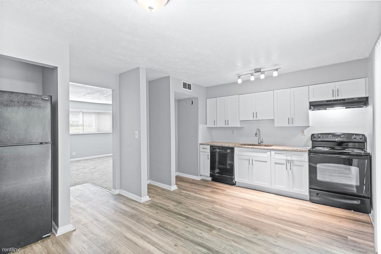 4371 Glenwood Rd - Photo 3 of 16