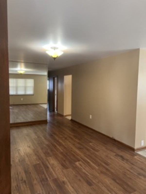 1040 Monroe Ave - Photo 2 of 14