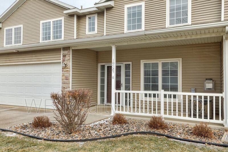 10525 Hickory Dr #6 - Photo 2 of 27