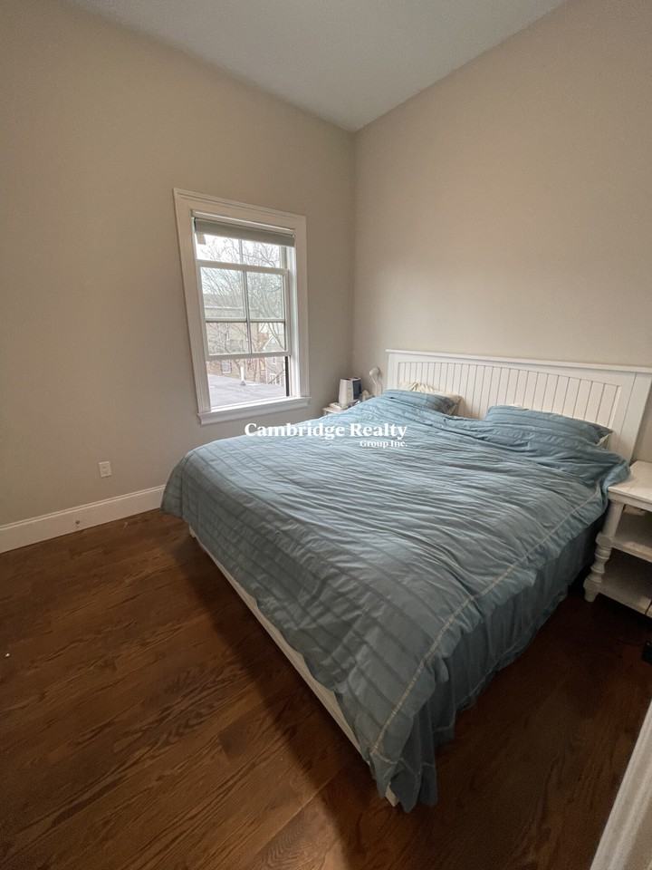 343 Western Ave #4 - Photo 7 of 25